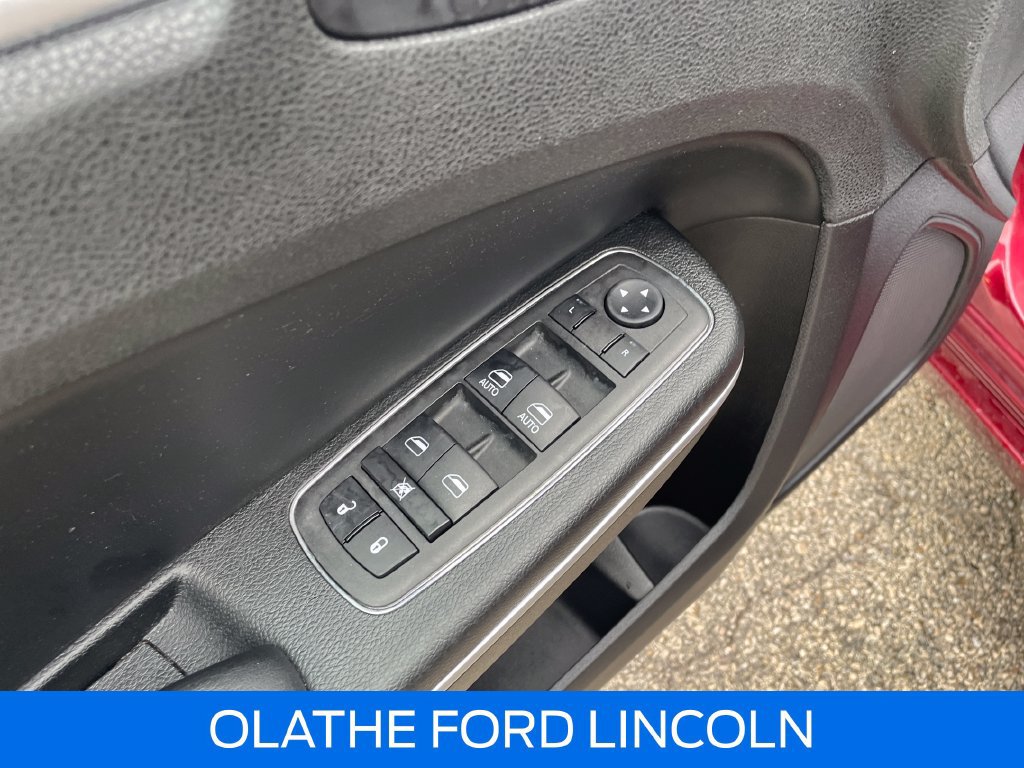Used 2023 Chrysler 300 S RWD image 13