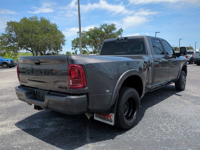 Used 2025 RAM 3500 Limited AWD/4WD image 5