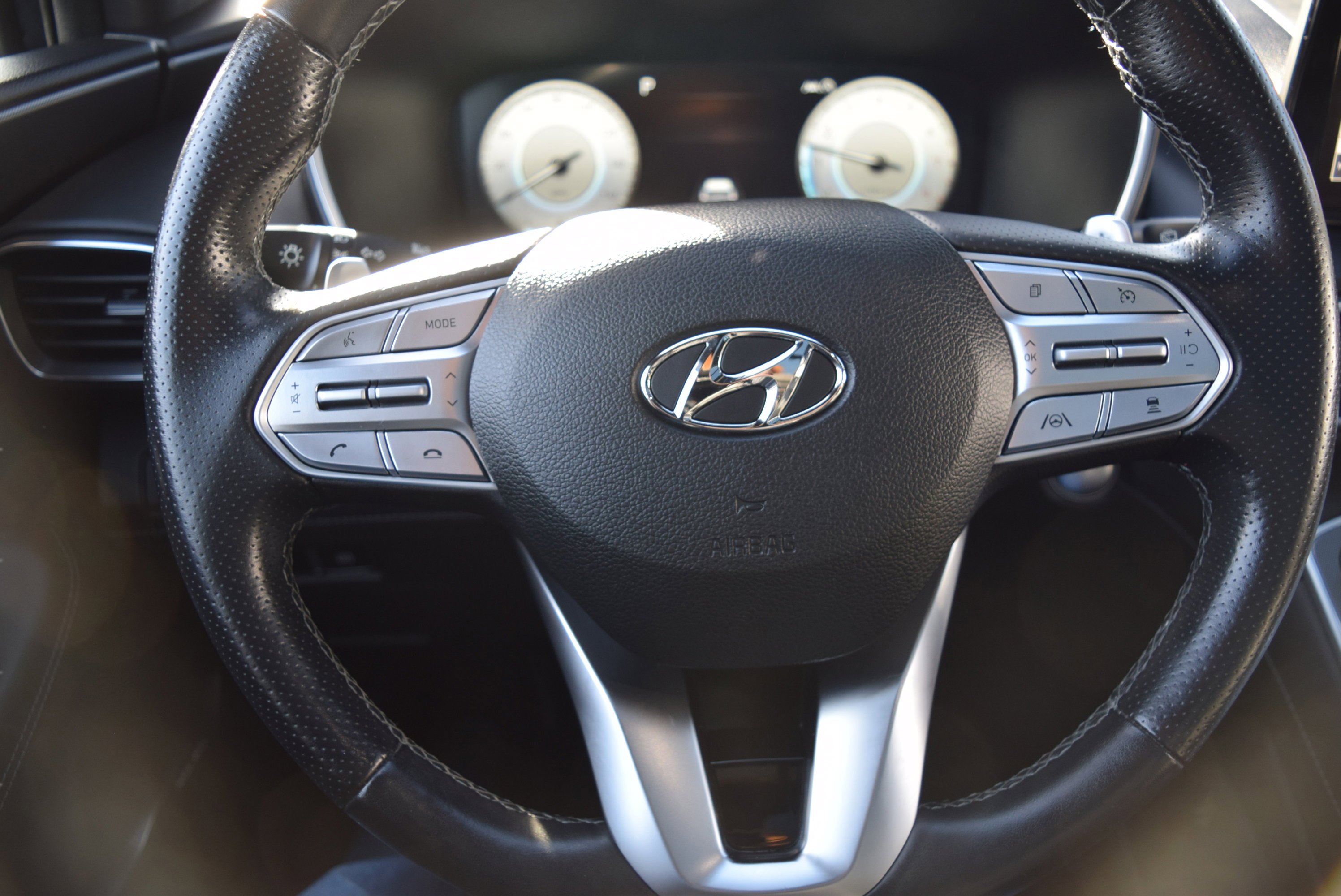 Used 2022 Hyundai Santa Fe Calligraphy image 15