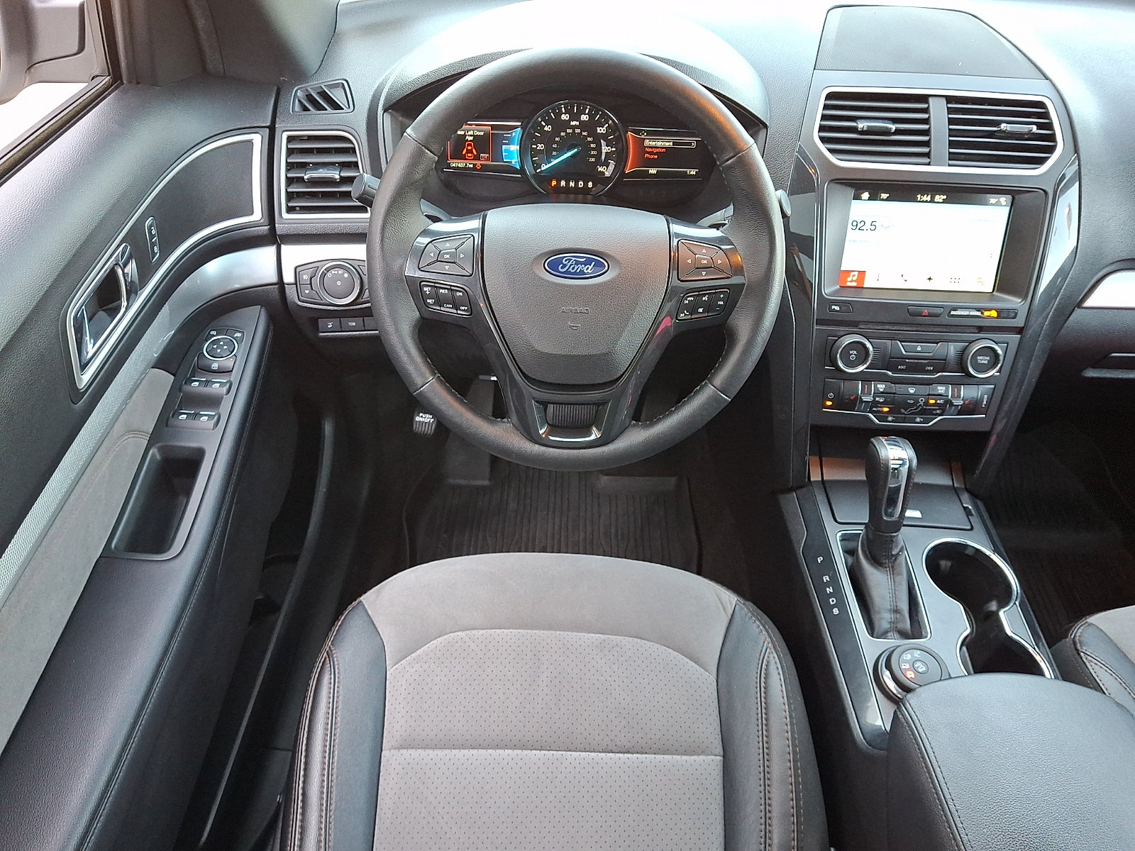 Certified 2017 Ford Explorer XLT w/ Equipment Group 202A AWD/4WD image 13