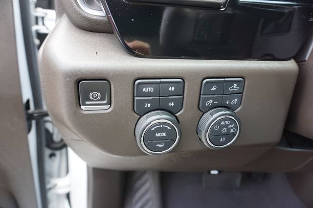 Used 2023 Chevrolet Silverado 1500 LTZ w/ LTZ Convenience Package II AWD/4WD image 28