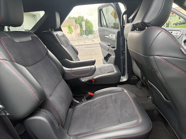 Certified 2025 Ford Explorer ST w/ Sun And Sound Package AWD/4WD image 15