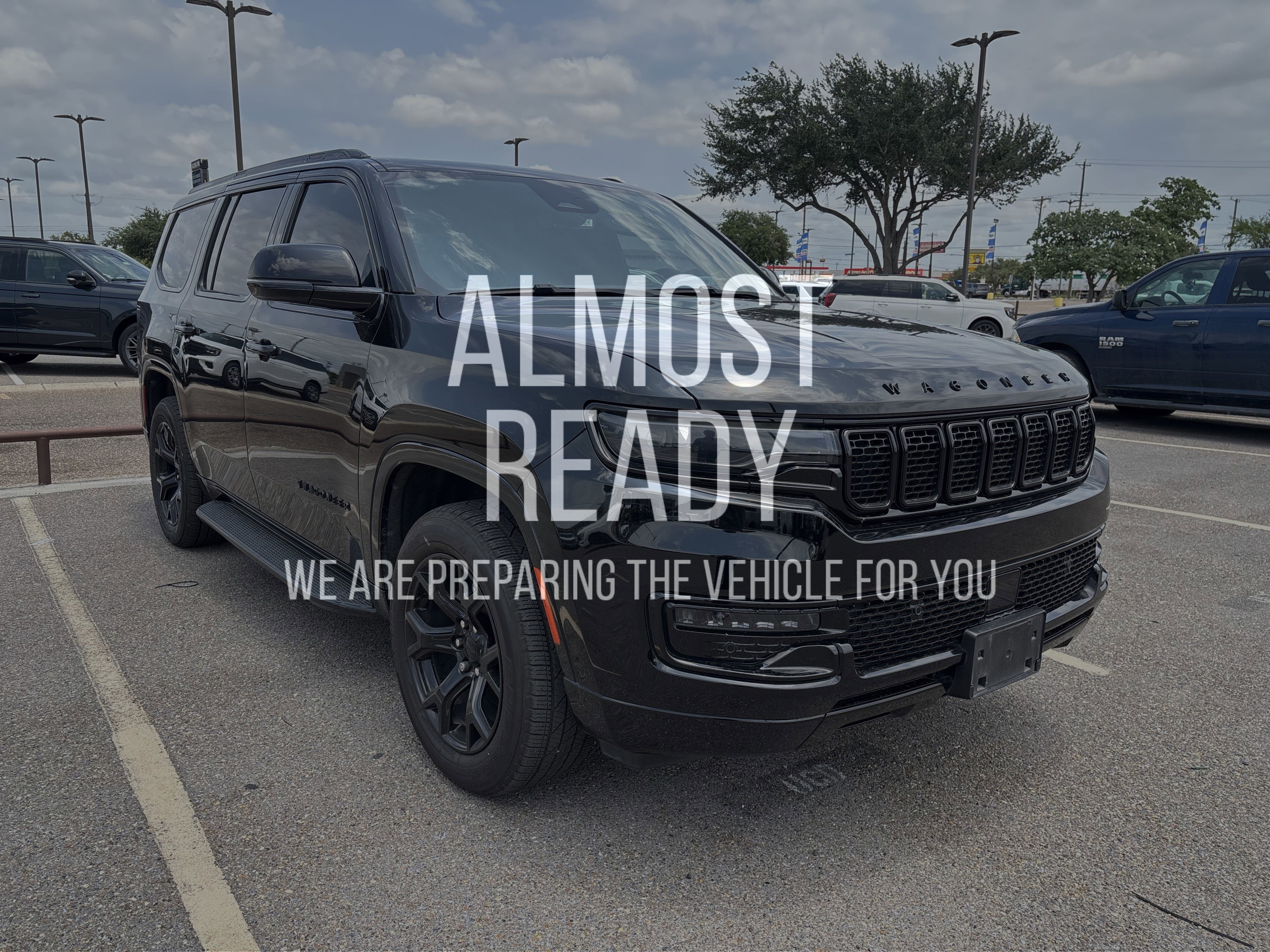 Used 2023 Jeep Wagoneer Series II AWD/4WD image 5