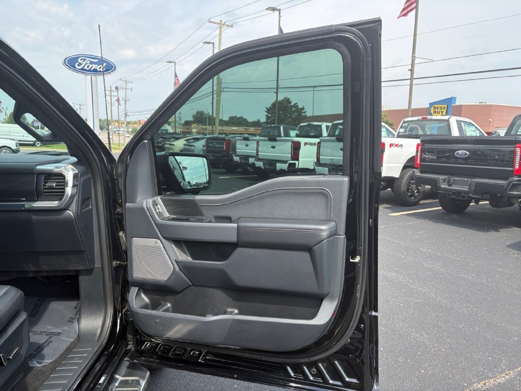 Certified 2025 Ford F150 Lariat w/ Equipment Group 502A High AWD/4WD image 23