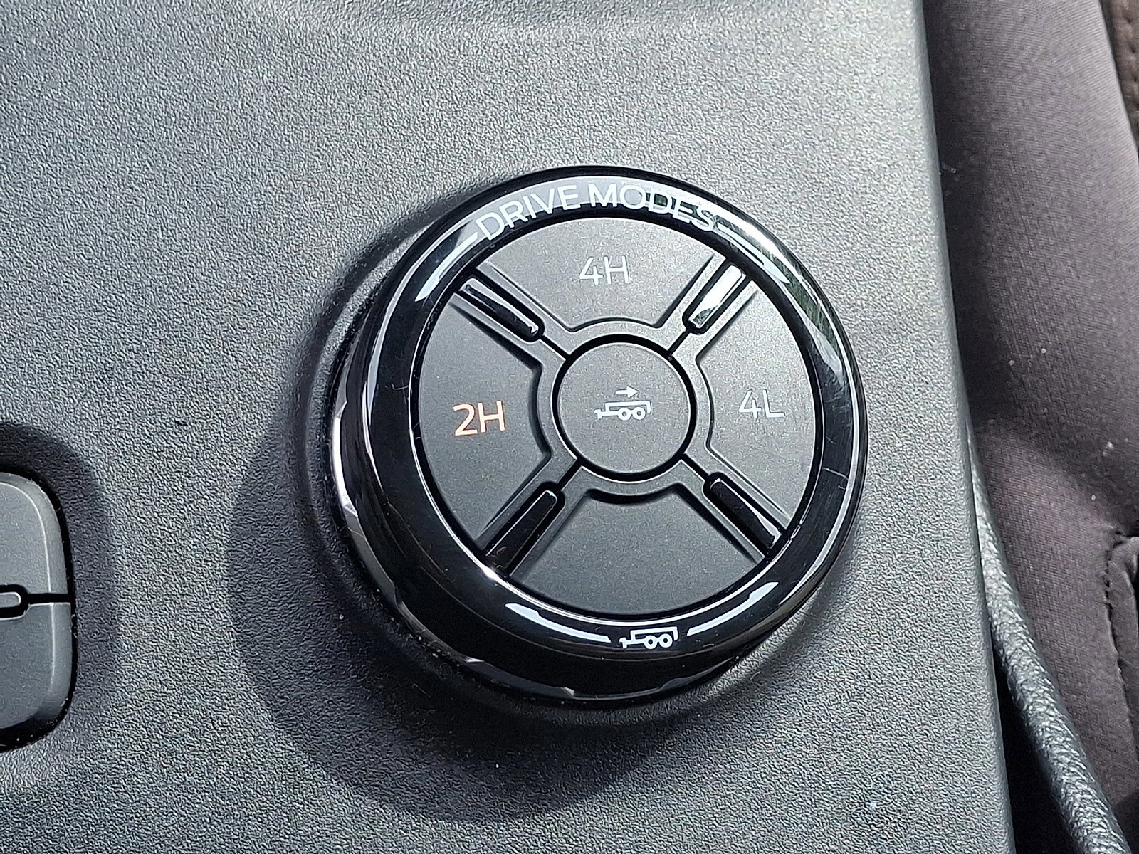 Certified 2024 Ford Ranger Lariat w/ FX4 Off-Road Package image 25