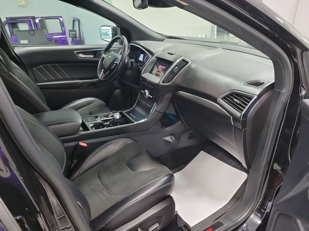 Certified 2019 Ford Edge ST AWD/4WD image 26