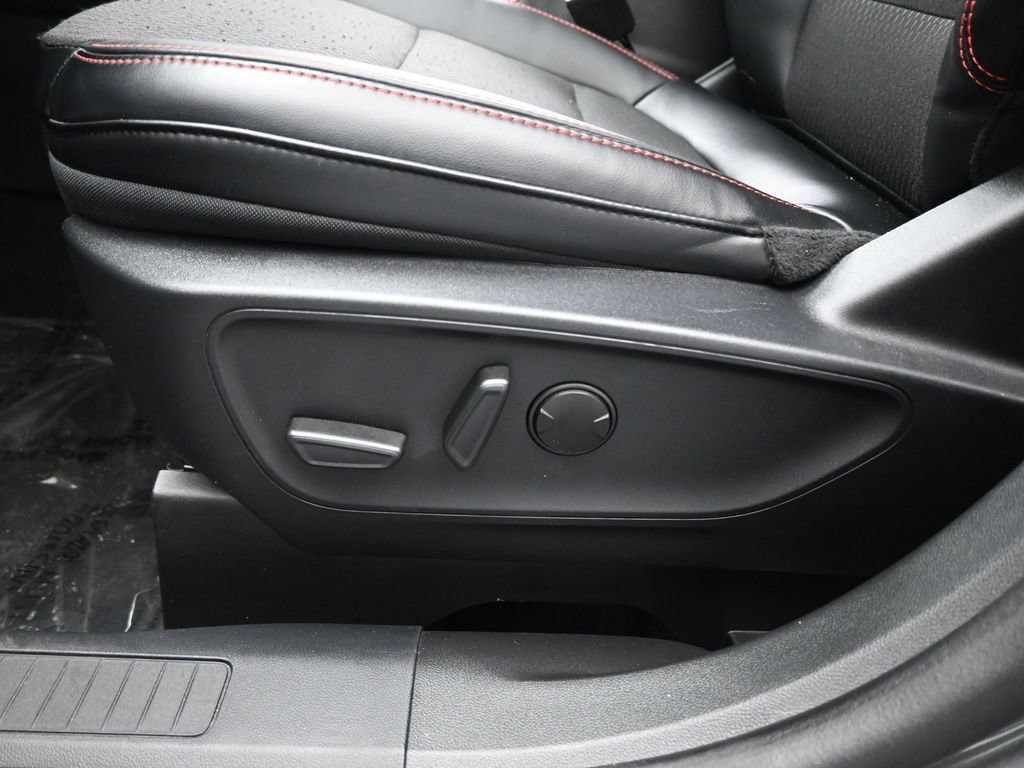 Certified 2025 Ford Escape ST-Line image 38