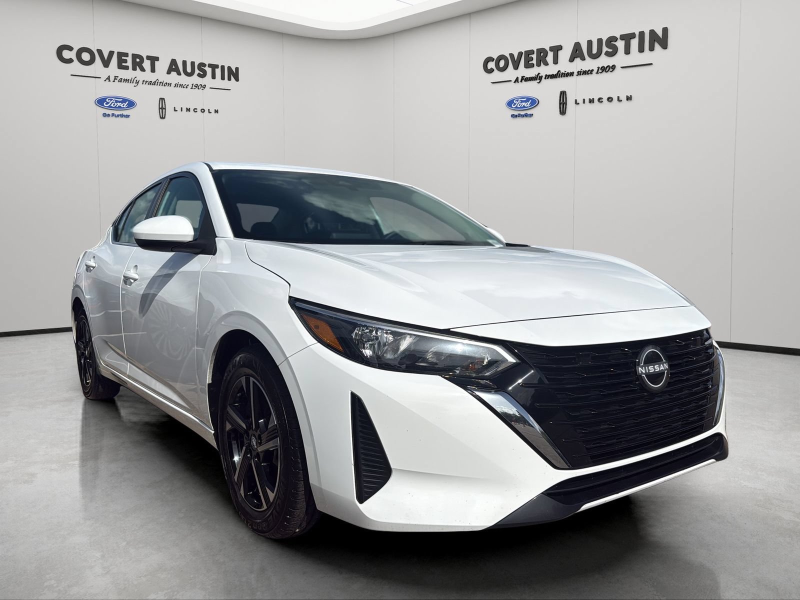 Used 2025 Nissan Sentra SV FWD image 6