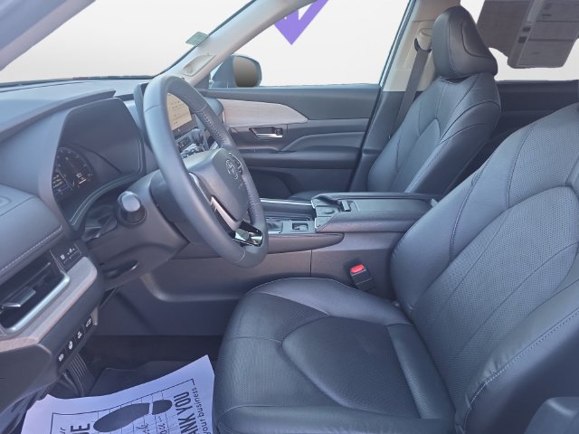 Used 2024 Toyota Grand Highlander AWD Hybrid image 9