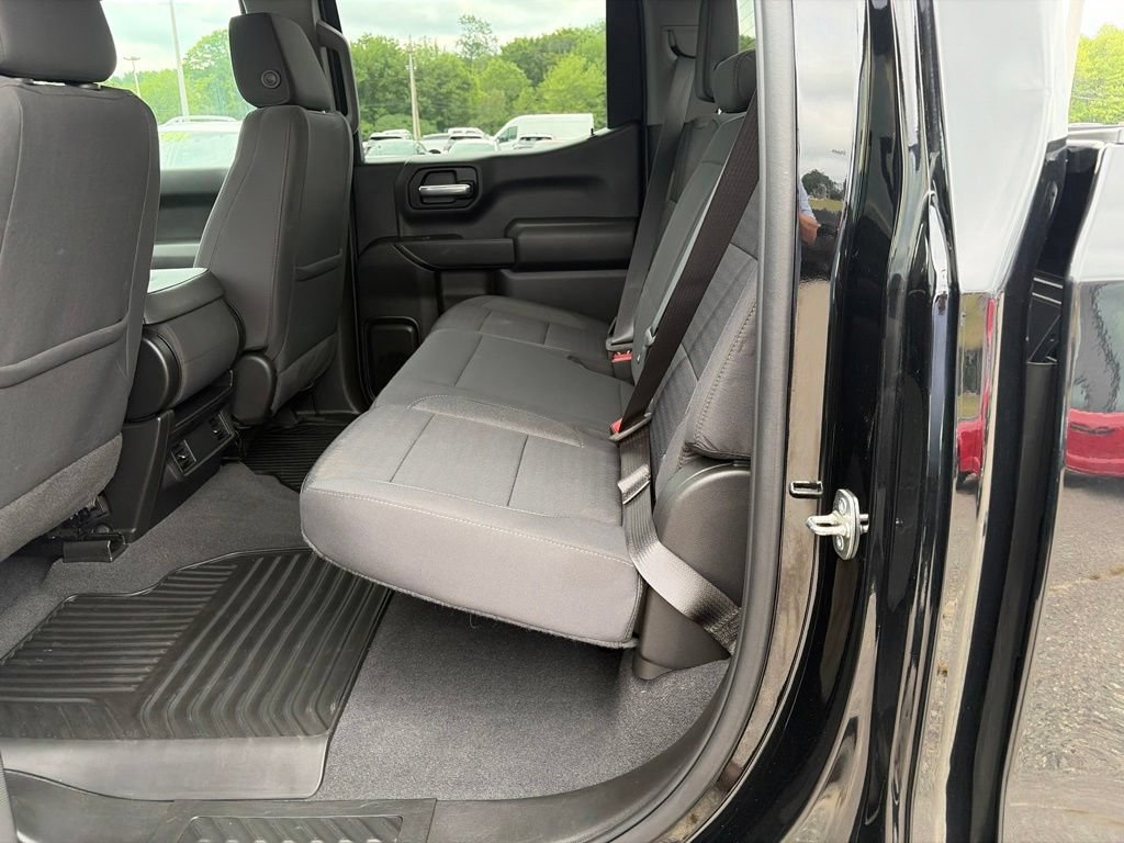 Used 2022 Chevrolet Silverado 1500 Custom AWD/4WD image 10