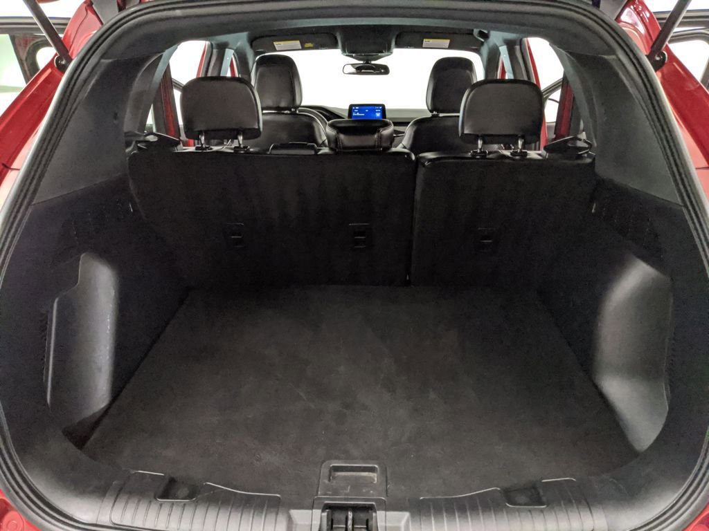 Certified 2025 Ford Escape ST-Line image 18