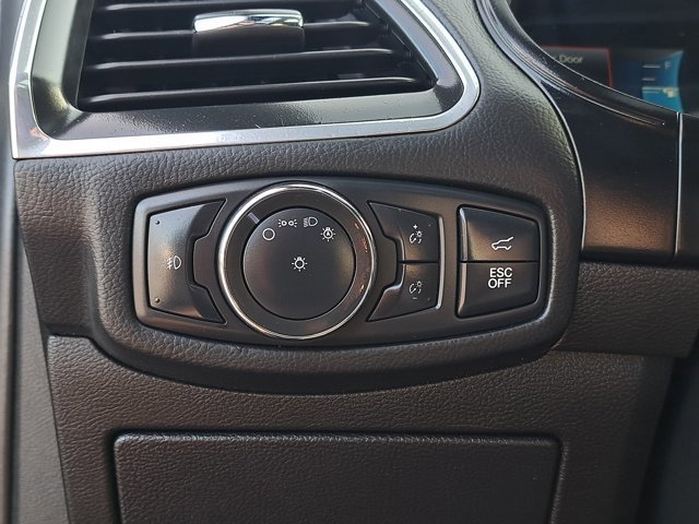 Certified 2022 Ford Edge ST w/ Equipment Group 401A image 25