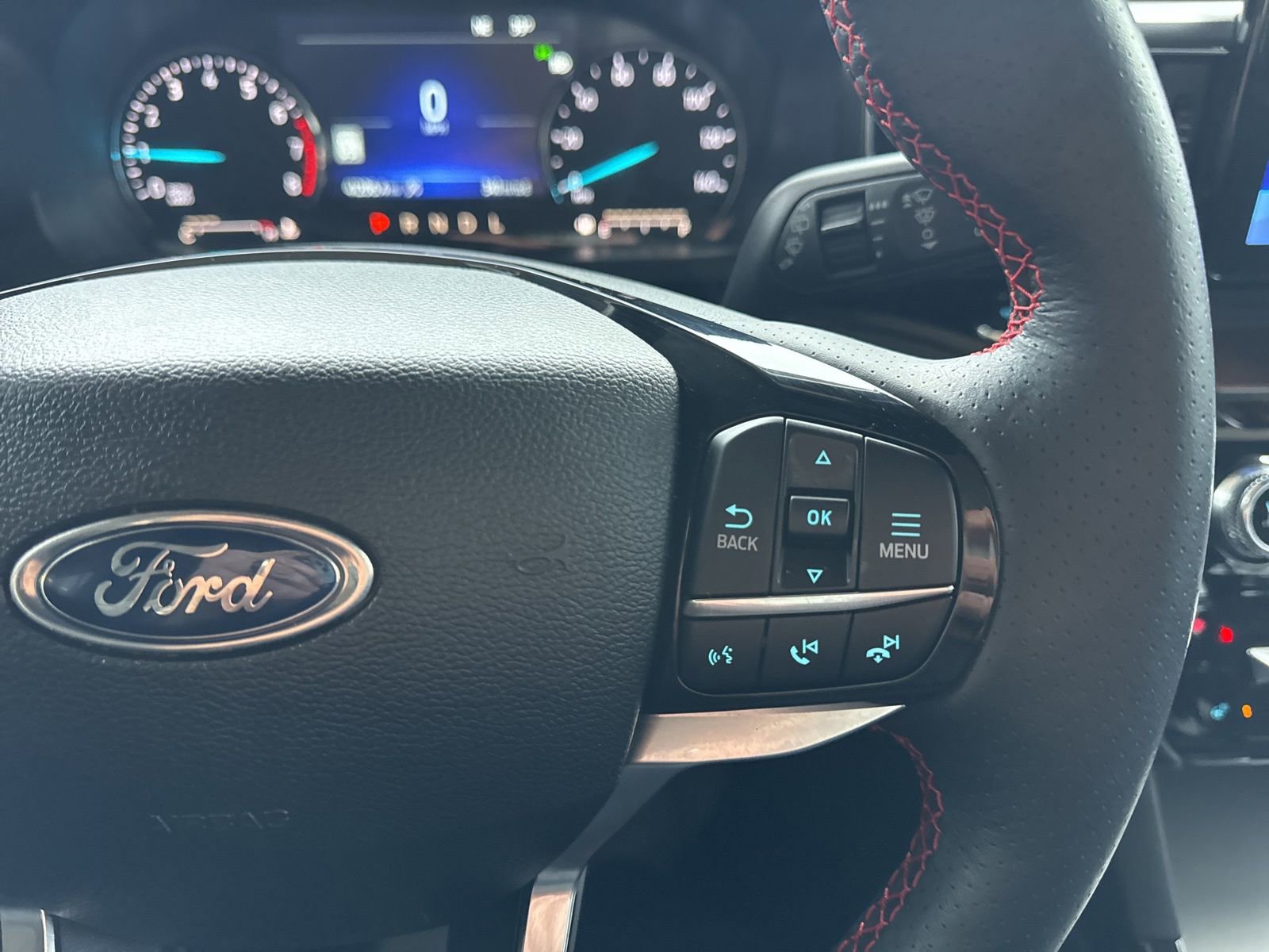 Certified 2024 Ford Explorer ST-Line w/ Class IV Trailer Tow Package image 33