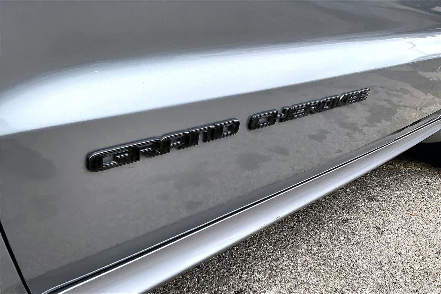 Used 2018 Jeep Grand Cherokee High Altitude RWD image 10
