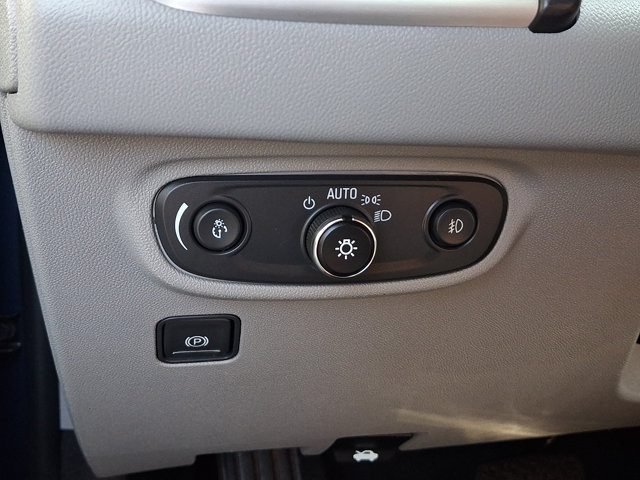 Used 2024 GMC Terrain SLT w/ Infotainment Package II AWD/4WD image 33