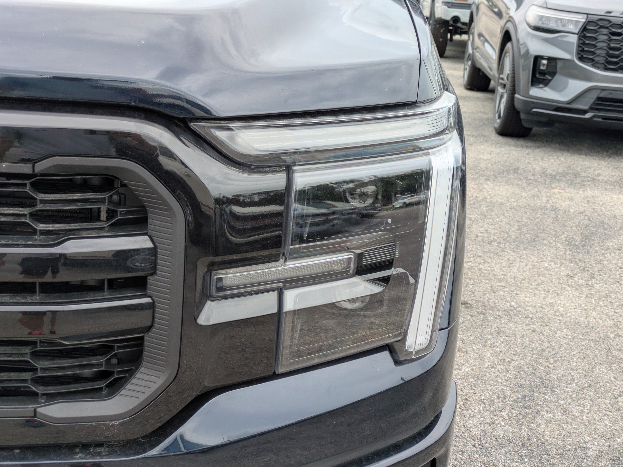 Certified 2025 Ford F150 Lariat w/ Equipment Group 502A High AWD/4WD image 10