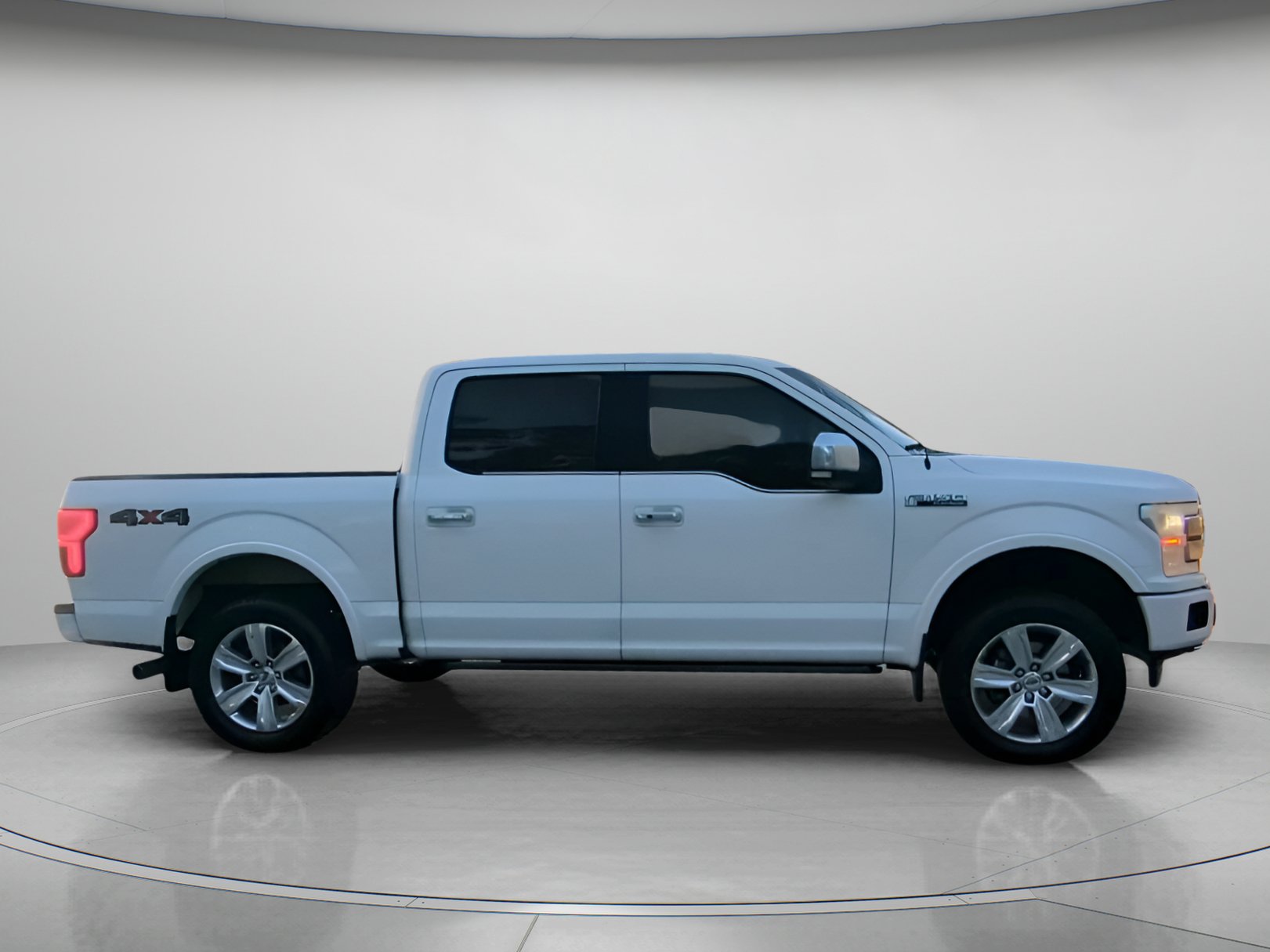 Certified 2019 Ford F150 Platinum AWD/4WD image 33