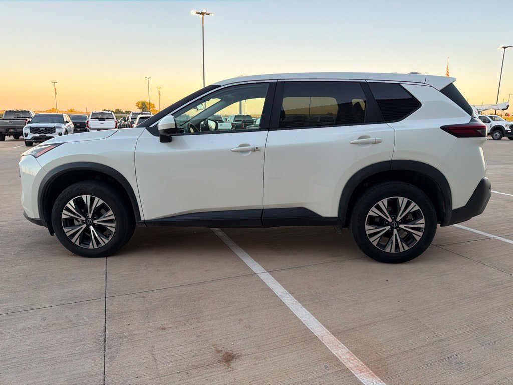Used 2023 Nissan Rogue SV FWD image 6