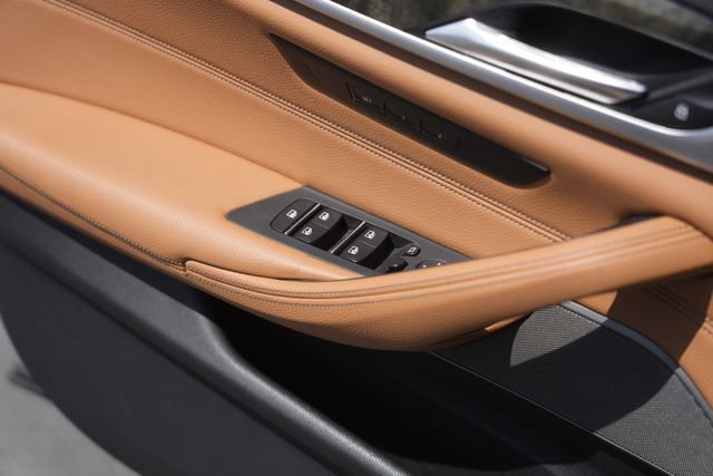 Used 2020 BMW 540i w/ M Sport Package image 29