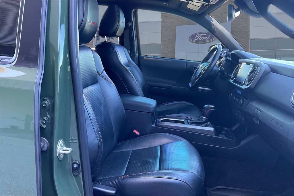 Used 2020 Toyota Tacoma TRD Pro AWD/4WD image 29