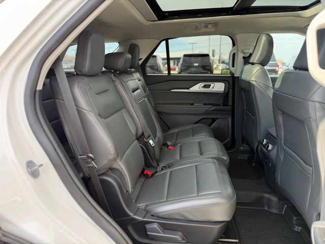 Certified 2025 Ford Explorer Active w/ Active Comfort Package AWD/4WD image 20