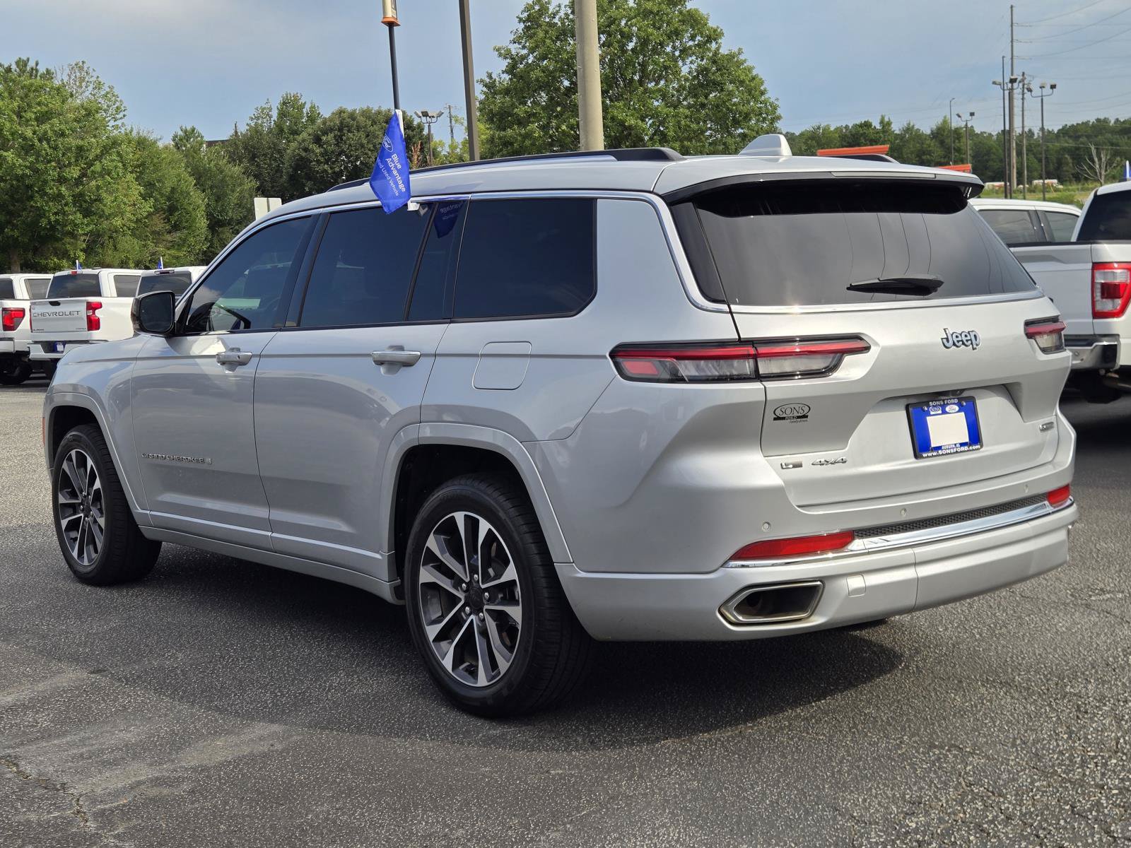 Used 2022 Jeep Grand Cherokee L Overland AWD/4WD image 9