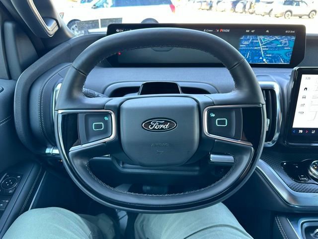Certified 2025 Ford Expedition Max Platinum w/ Stealth Performance Package AWD/4WD image 84