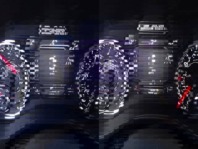 Used 2025 RAM 1500 Laramie image 21