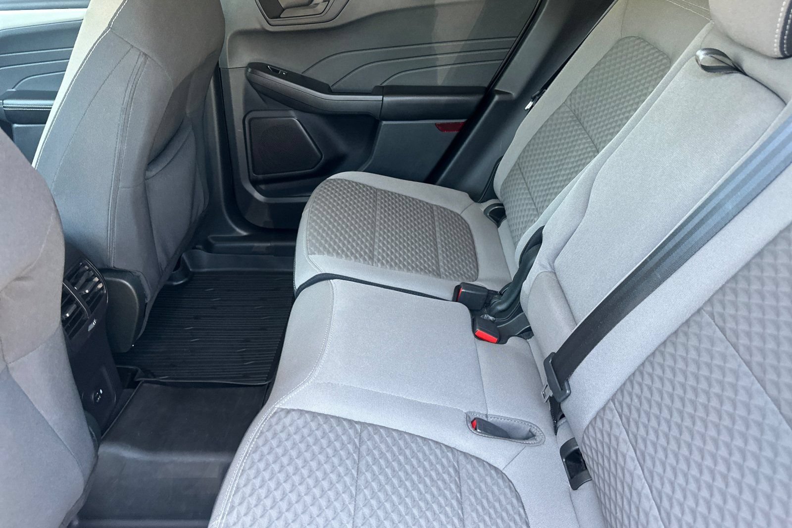 Certified 2022 Ford Escape SE w/ SE Sport Appearance Package FWD image 11