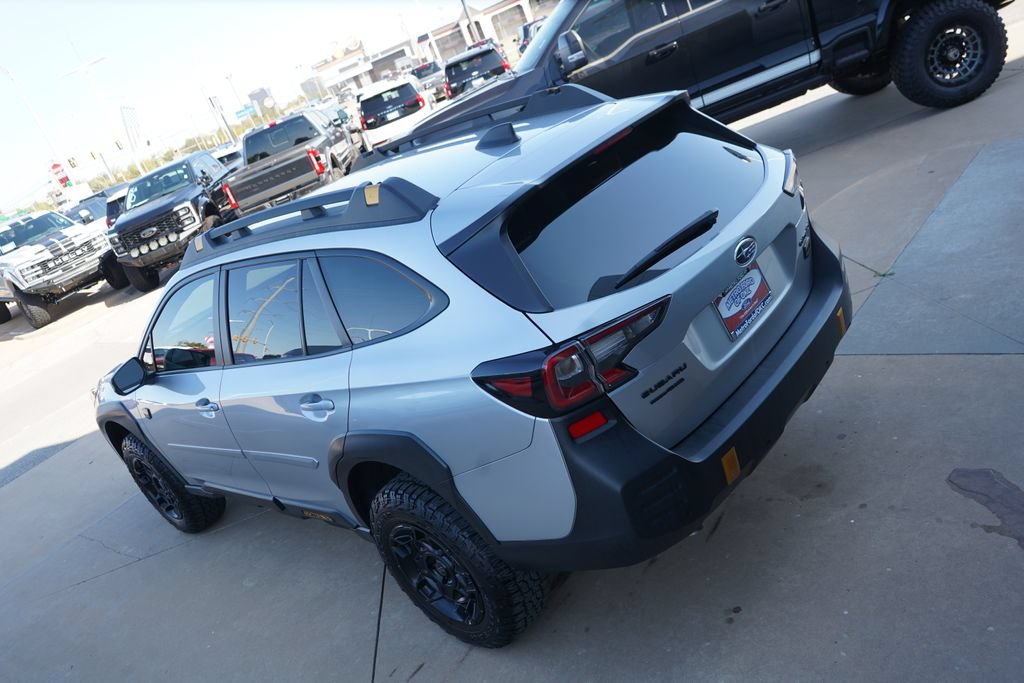 Used 2025 Subaru Outback Wilderness AWD/4WD image 13
