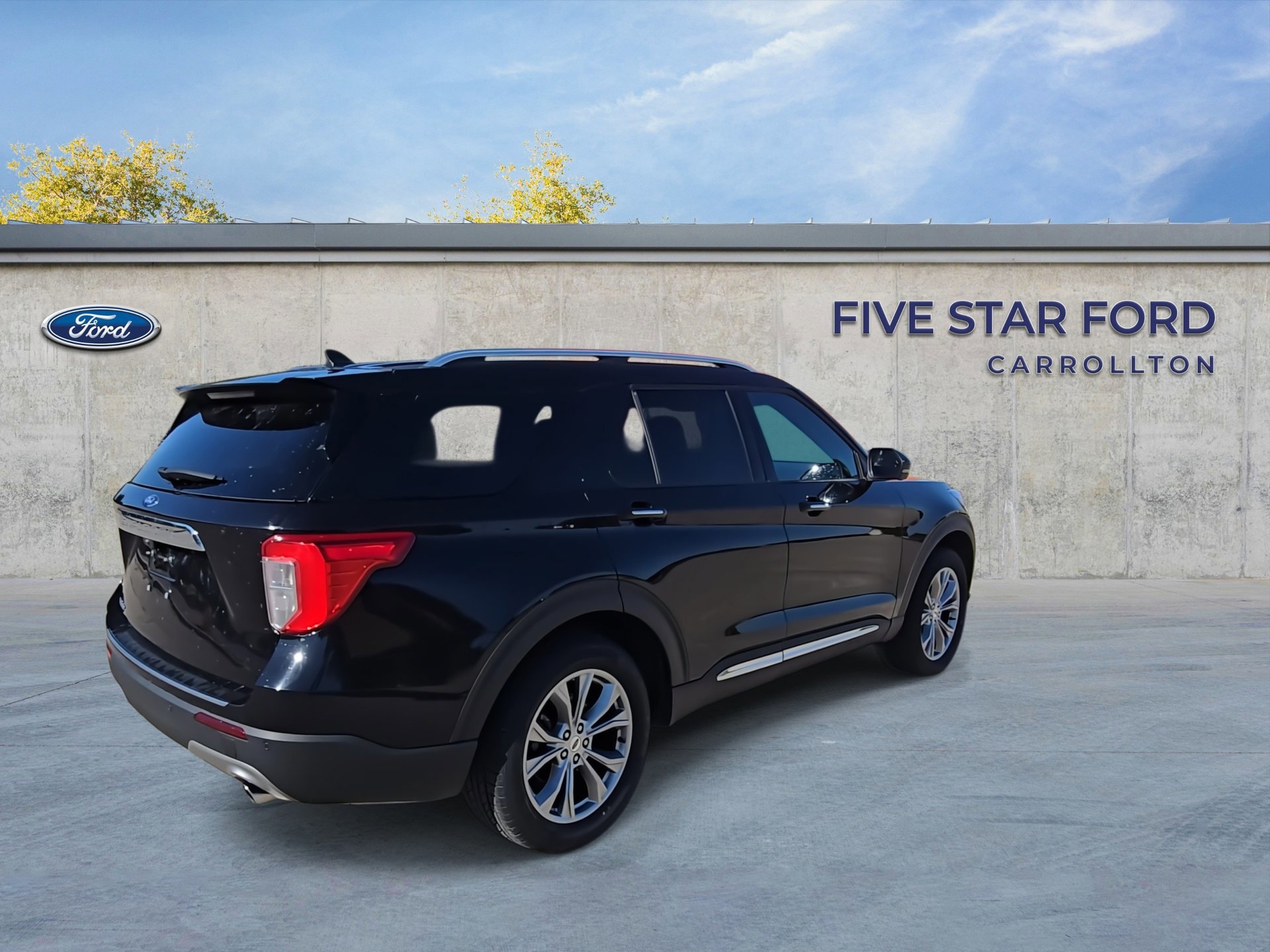 Certified 2023 Ford Explorer Limited w/ Equipment Group 301A image 5