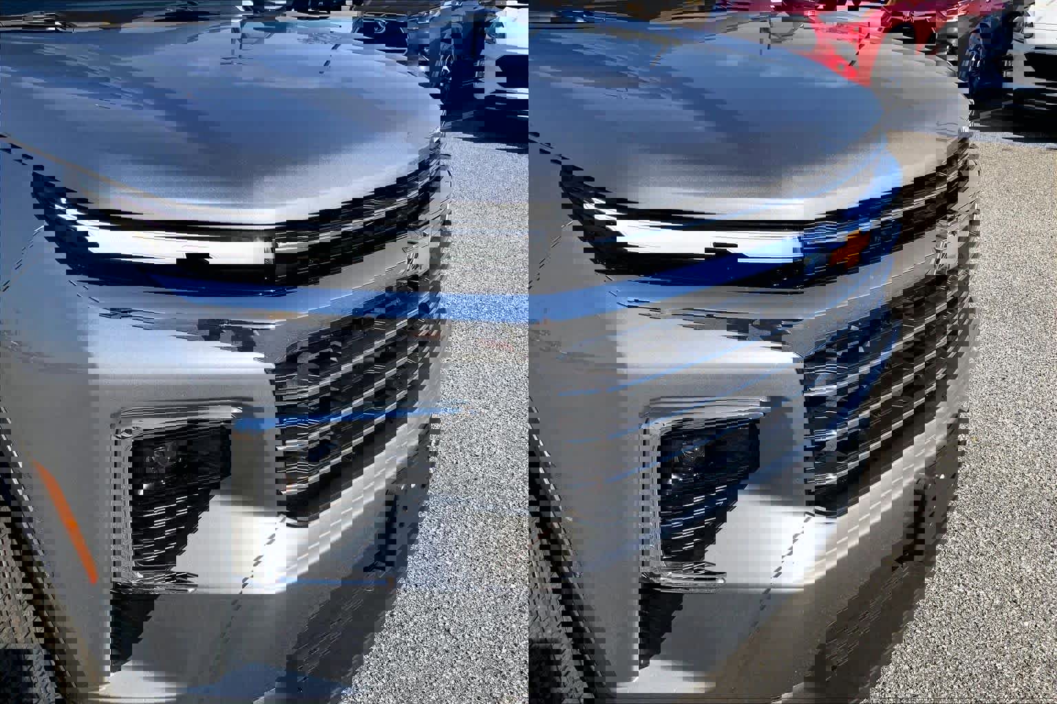 Used 2024 Chevrolet Traverse LT image 28