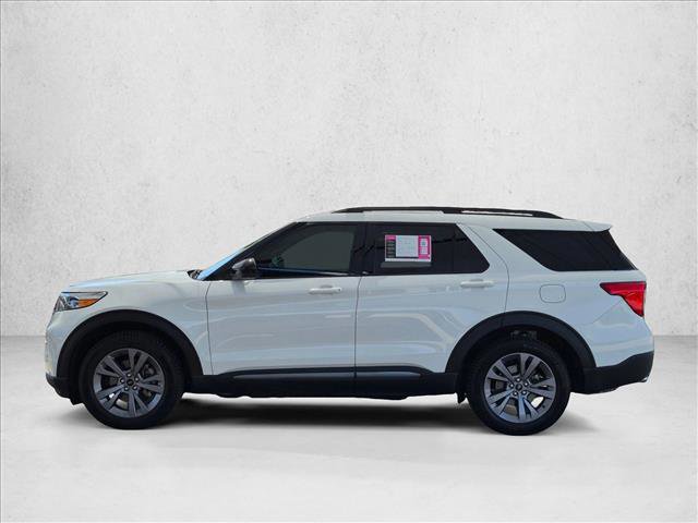 Certified 2022 Ford Explorer XLT w/ Equipment Group 202A AWD/4WD image 8