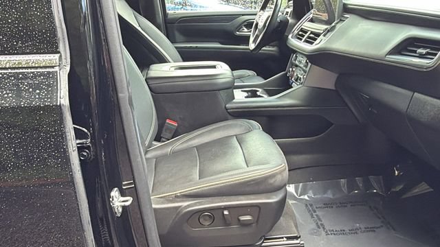 Used 2022 GMC Yukon SLT w/ SLT Luxury Package AWD/4WD image 15