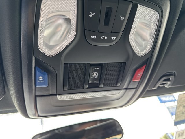 Used 2024 RAM 2500 Tradesman w/ Chrome Appearance Group AWD/4WD image 27