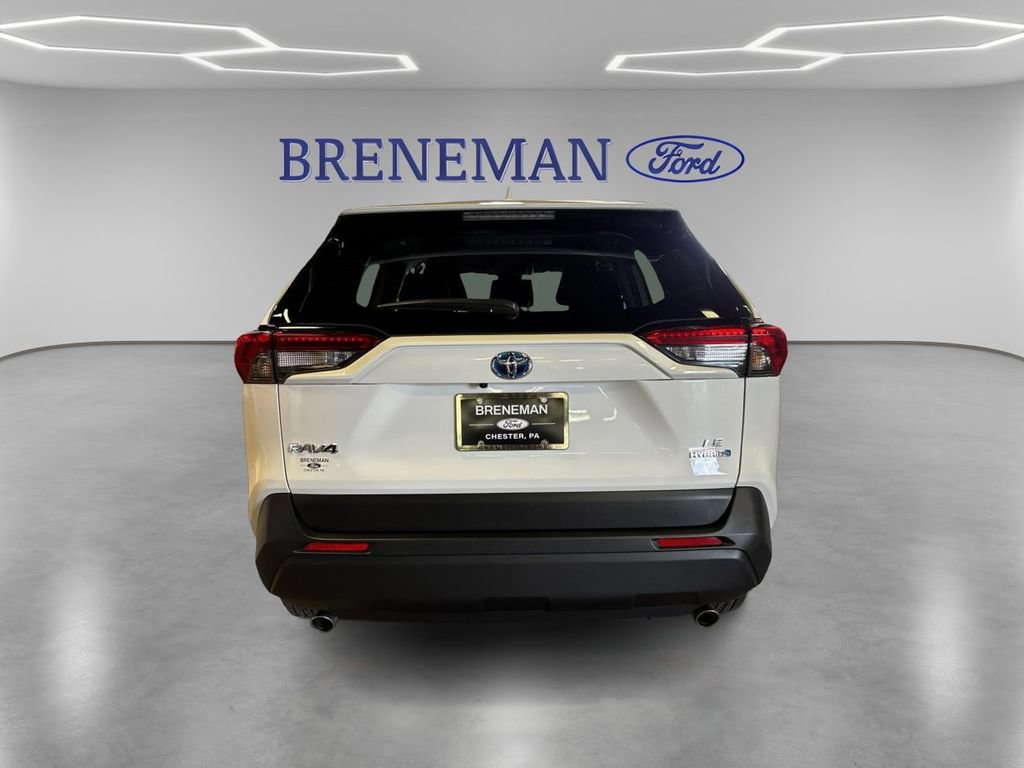 Used 2024 Toyota RAV4 LE AWD/4WD image 6