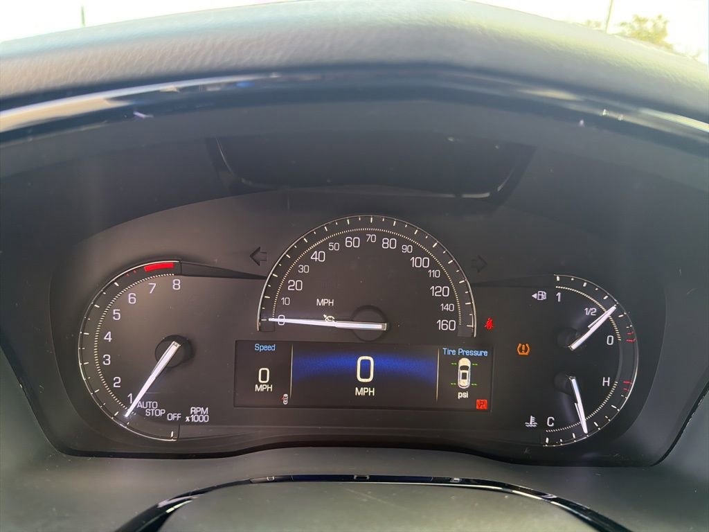 Used 2017 Cadillac XT5 FWD image 19