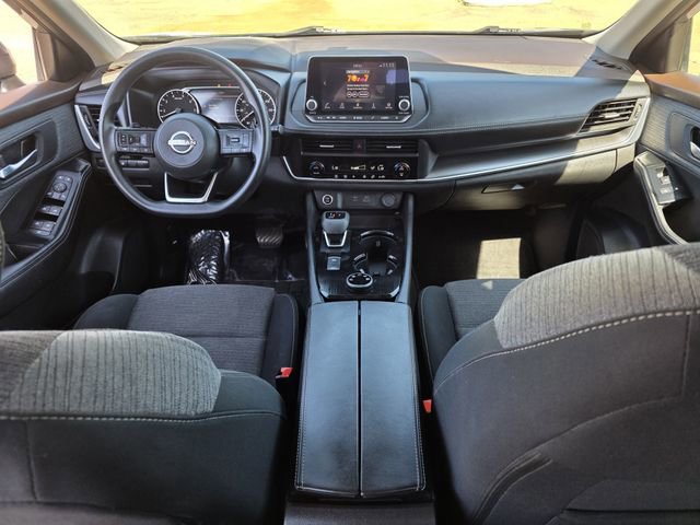 Used 2023 Nissan Rogue SV image 8