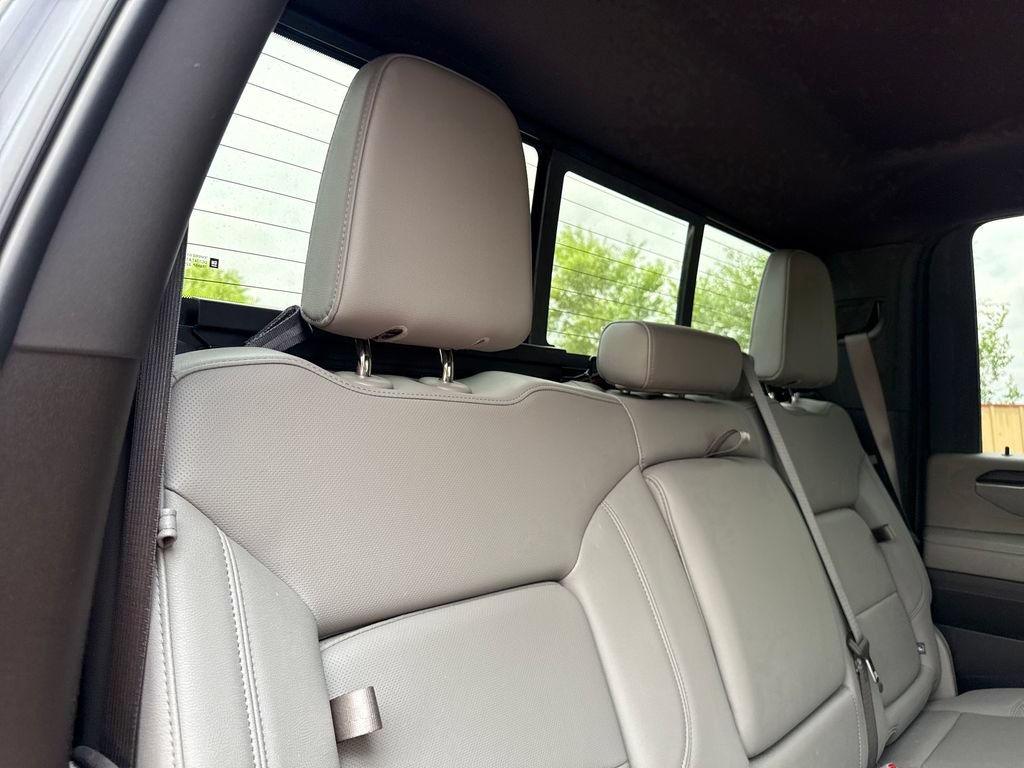 Used 2024 GMC Sierra 3500 SLT w/ SLT Premium Package AWD/4WD image 26