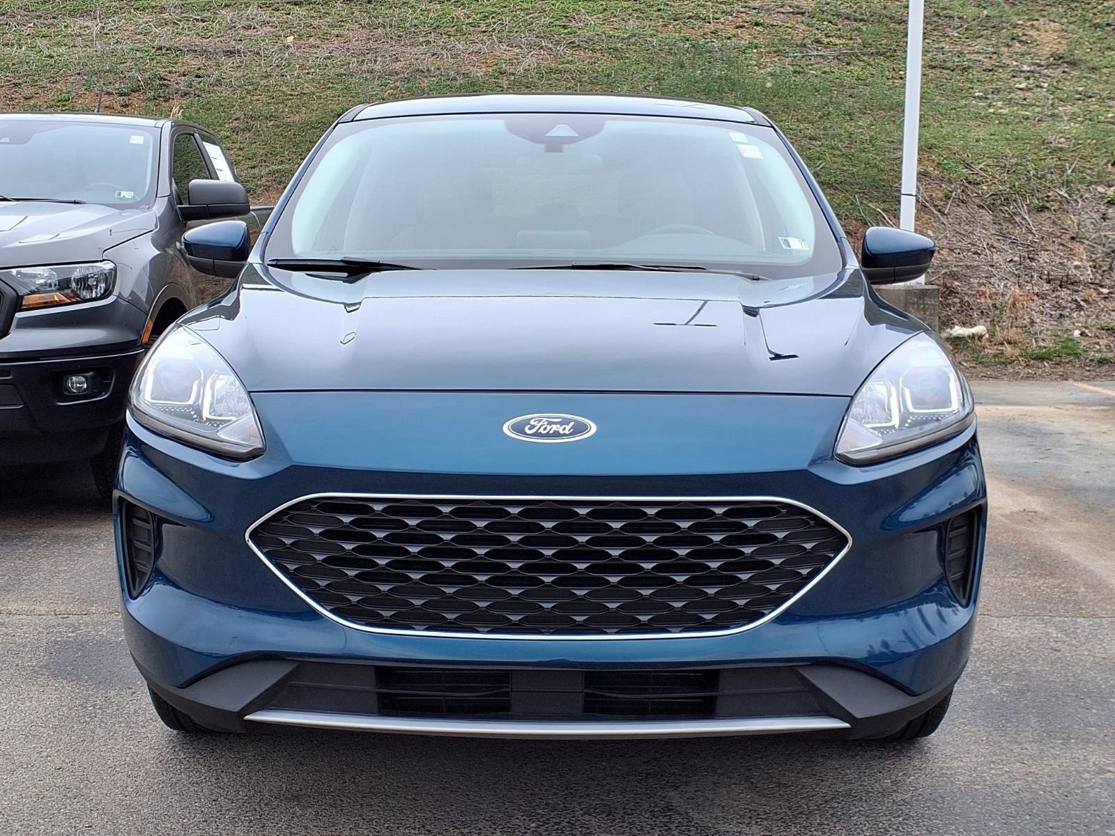 Certified 2020 Ford Escape SE image 6