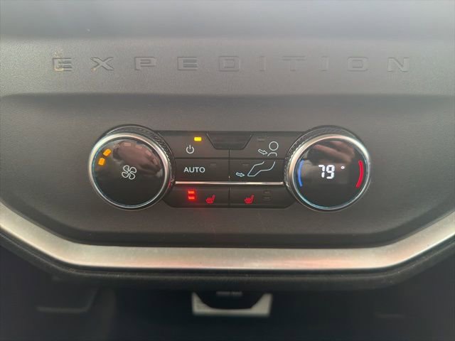 Certified 2025 Ford Expedition Max Platinum w/ Driver's Package image 28