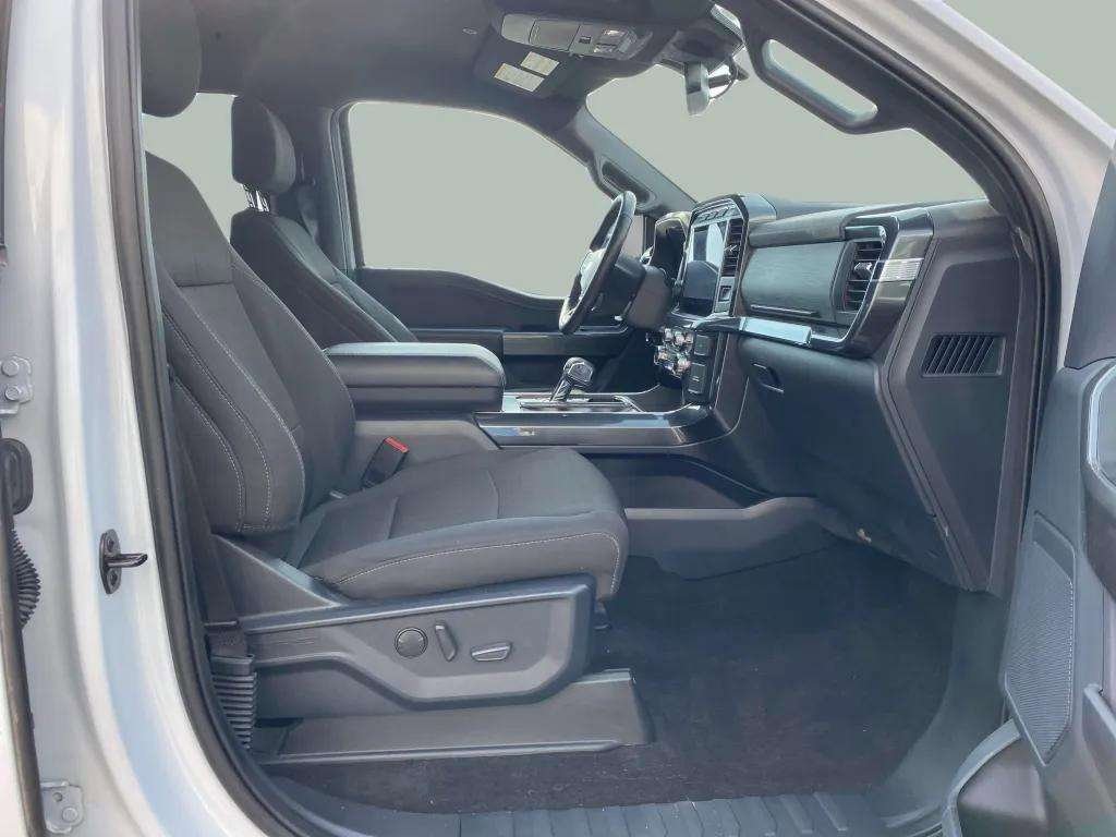 Certified 2022 Ford F150 XLT w/ Equipment Group 302A High image 10