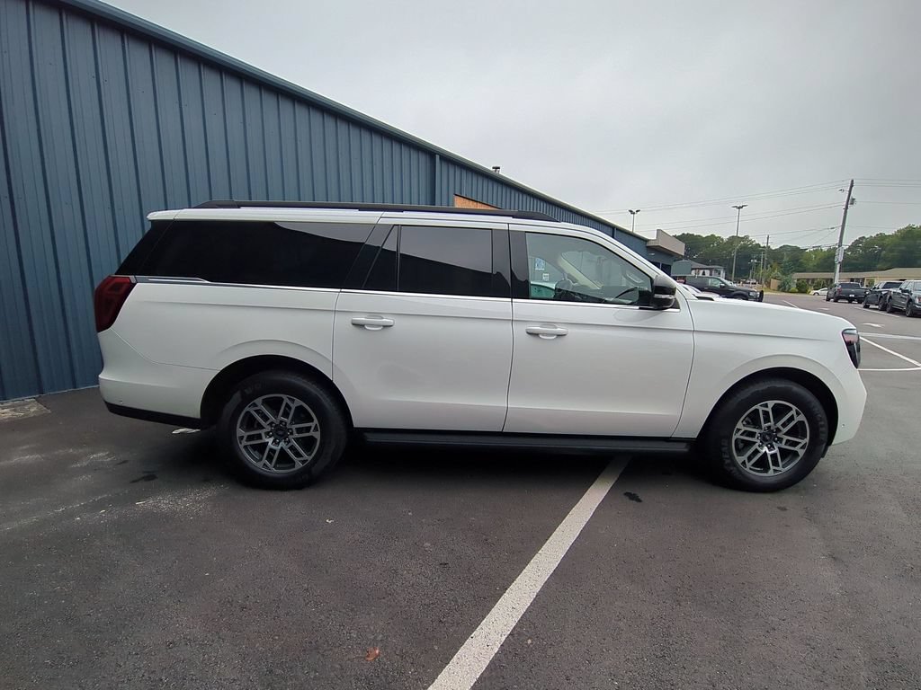 Certified 2025 Ford Expedition Max Active RWD image 4