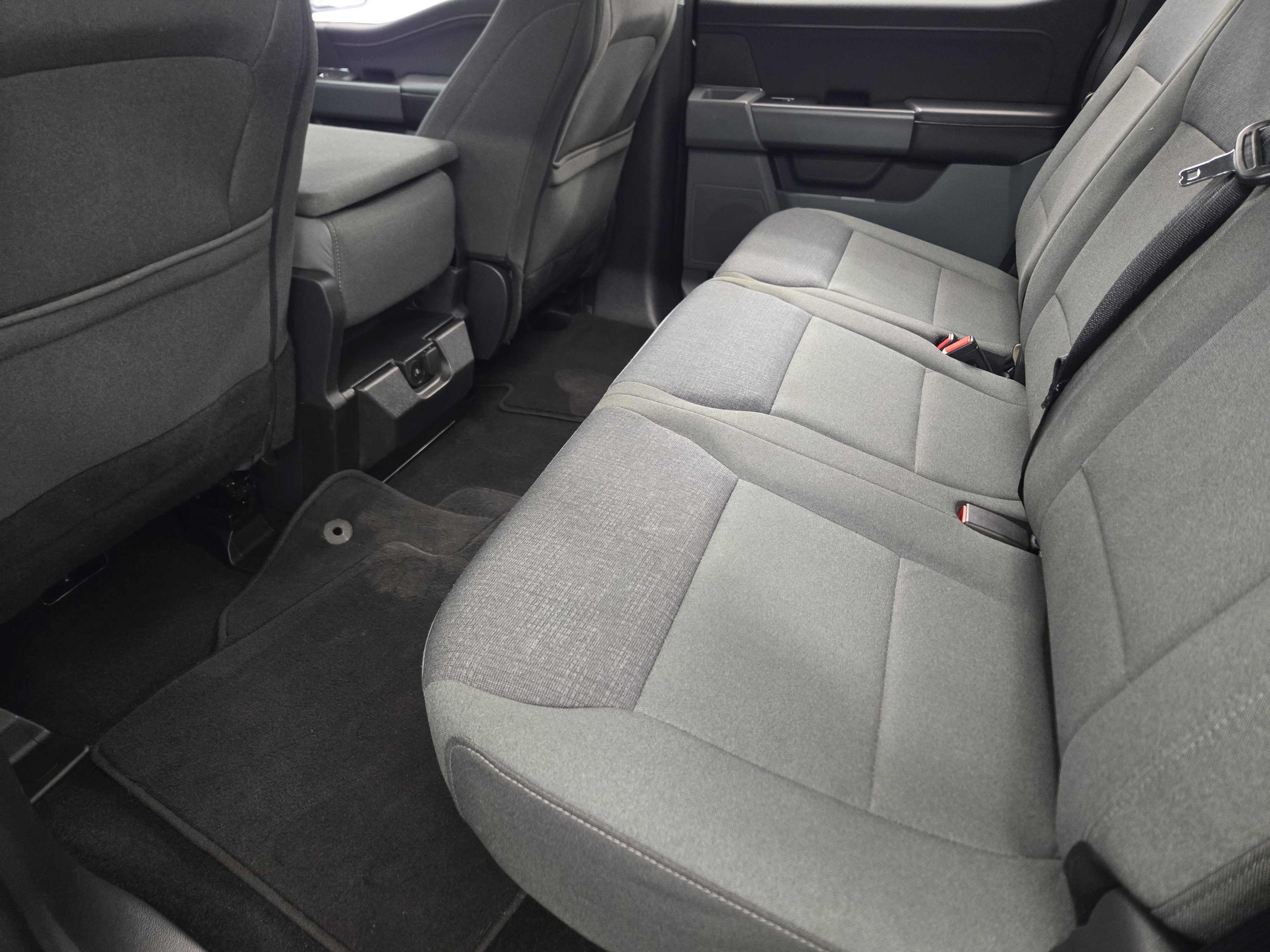 Certified 2025 Ford F150 XLT w/ Equipment Group 301A Standard image 27