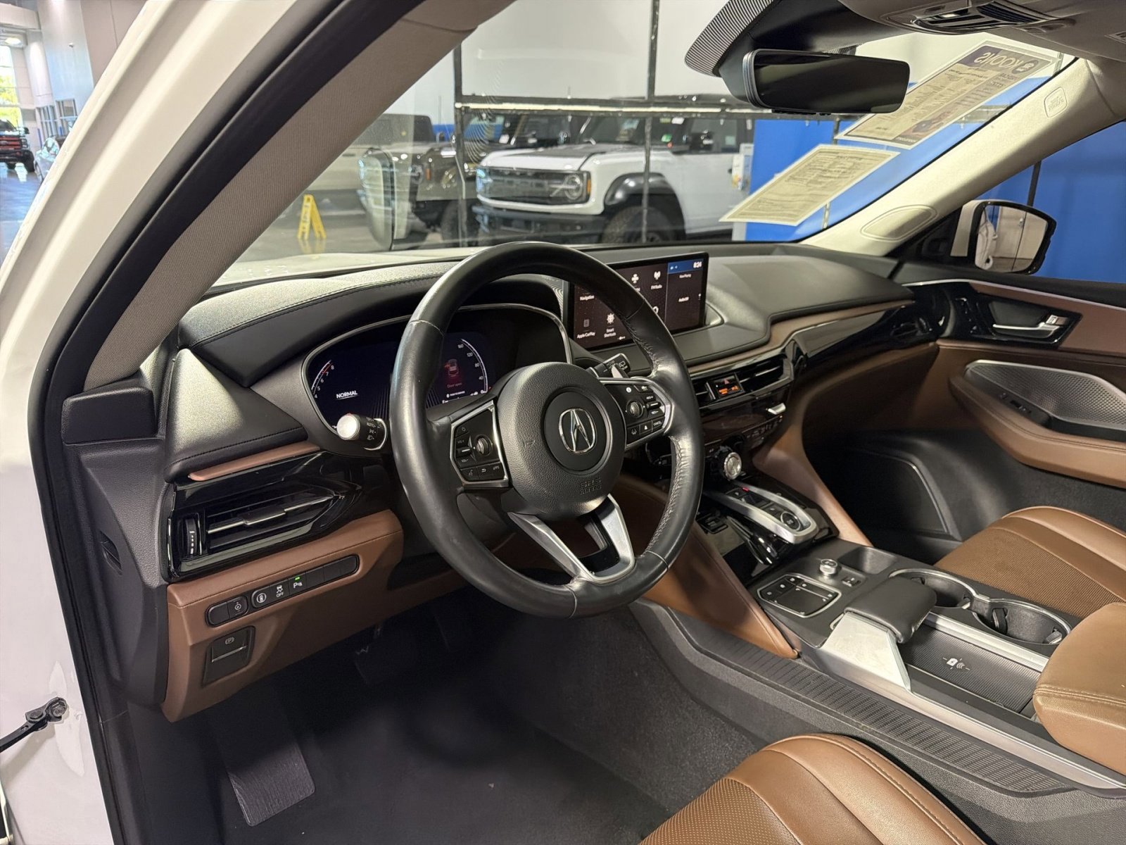 Used 2023 Acura MDX SH-AWD w/ Technology Package image 26