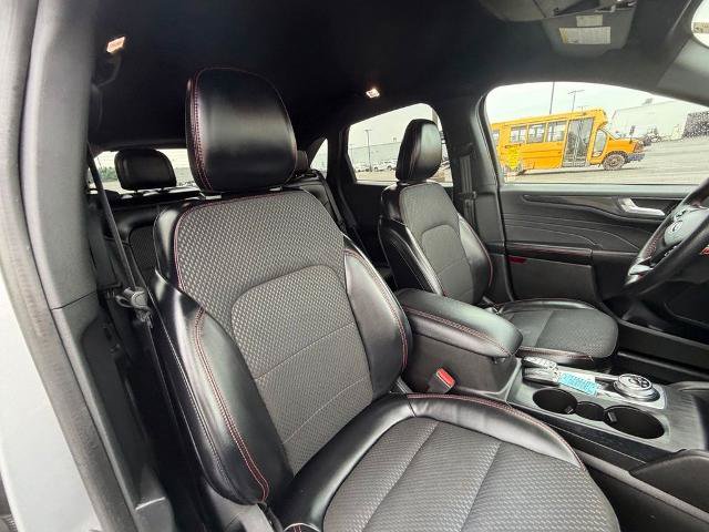 Certified 2024 Ford Escape ST-Line AWD/4WD image 38