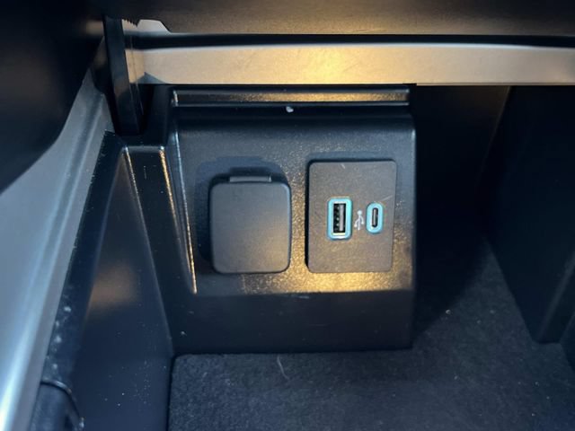 Certified 2024 Ford Explorer XLT AWD/4WD image 27
