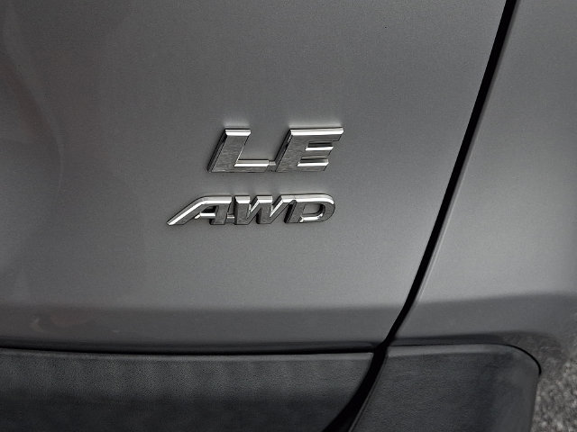 Used 2020 Toyota RAV4 LE w/ All Weather Liner Package AWD/4WD image 30