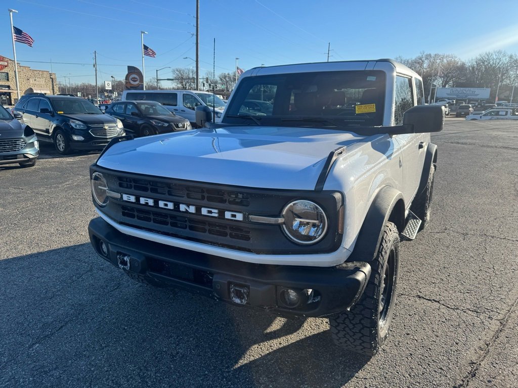 Certified 2023 Ford Bronco Black Diamond image 3
