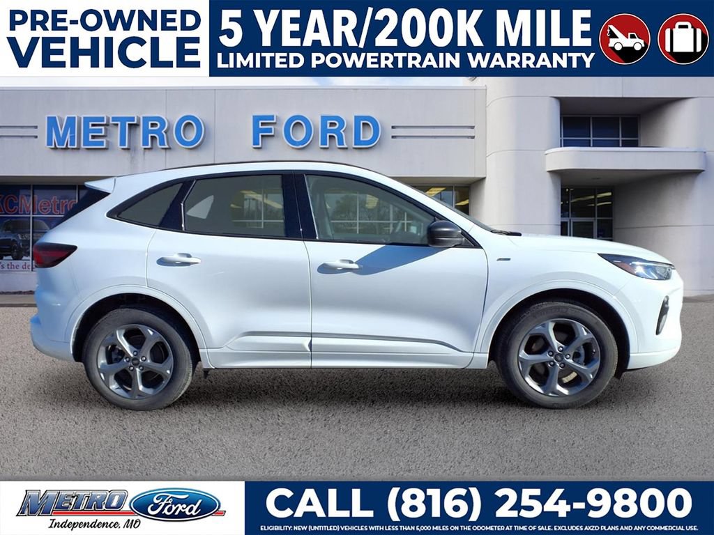 Certified 2023 Ford Escape ST-Line w/ Tech Pack #1 AWD/4WD image 2